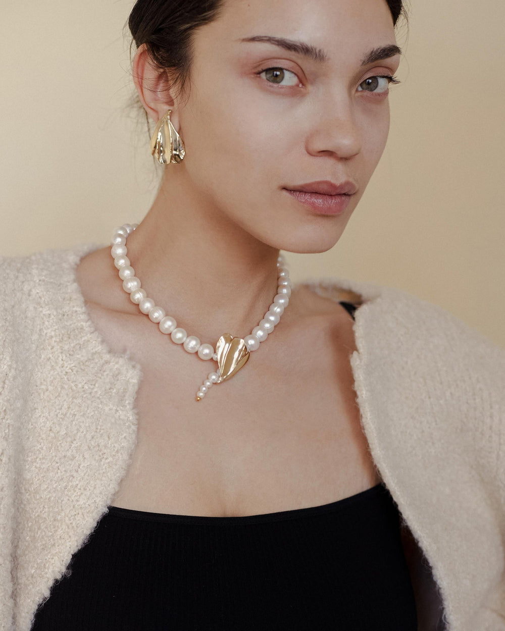 La Tulipe Collar by Anita Berisha - At Present Jewelry