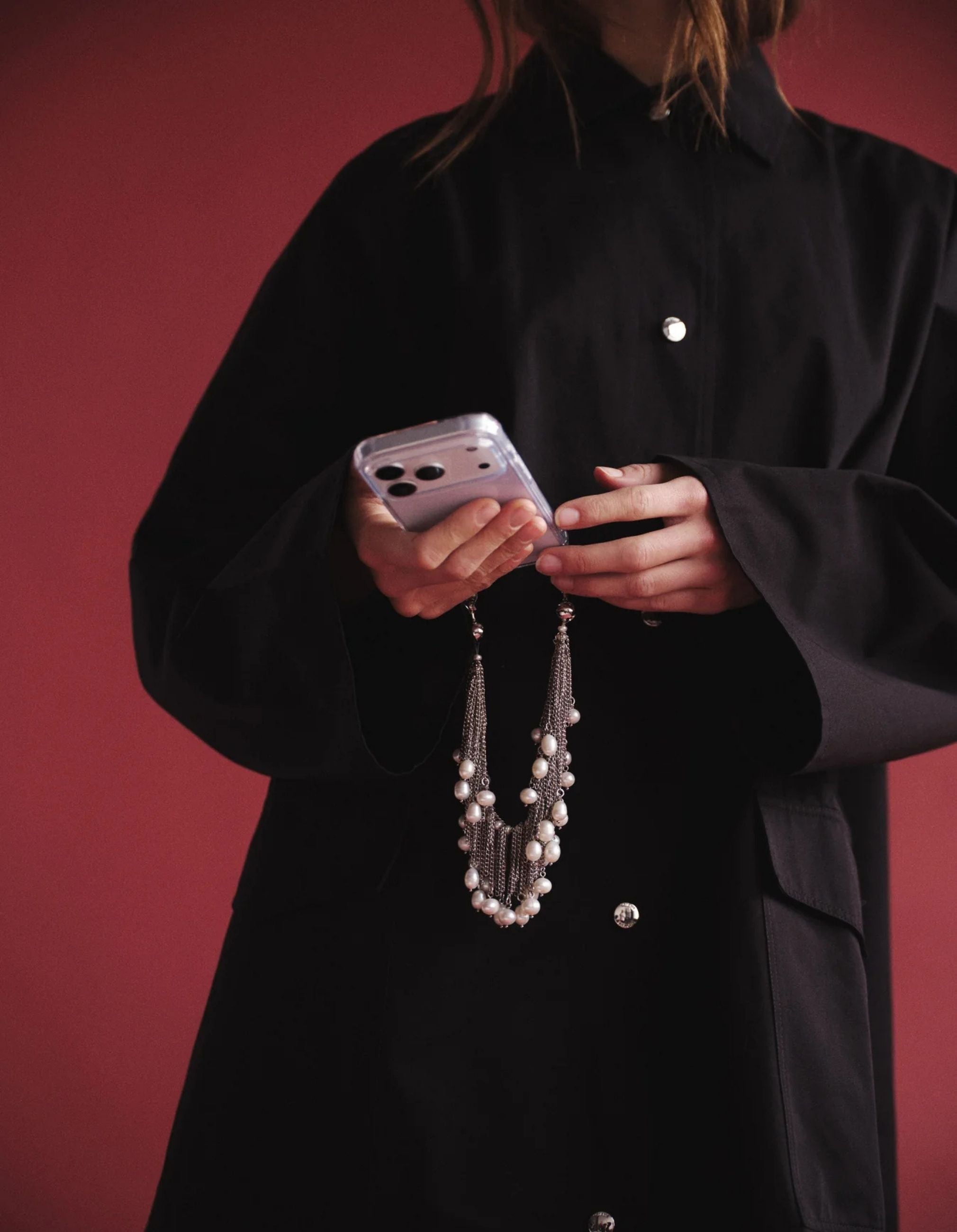 Pearl Chain Drop Wristlet