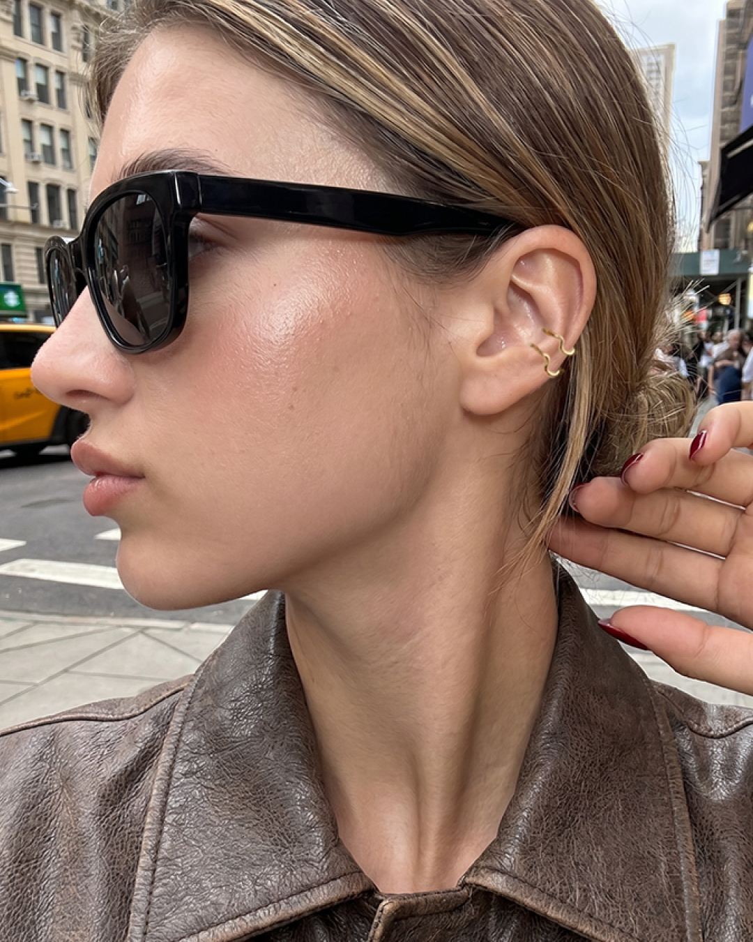 Contour Cuff Earring