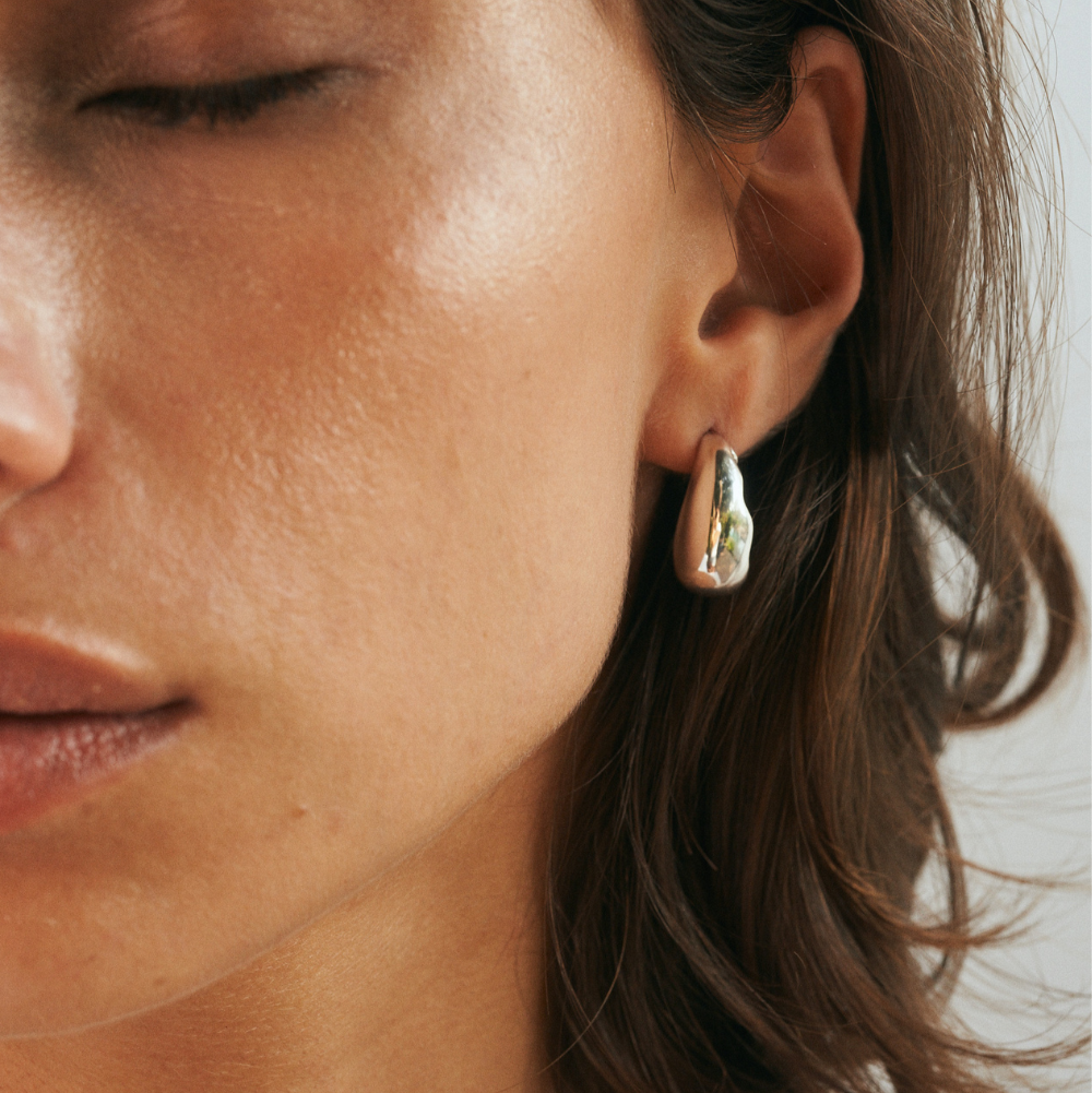 Crouching Venus, Silver by Carina Hardy - At Present Jewelry