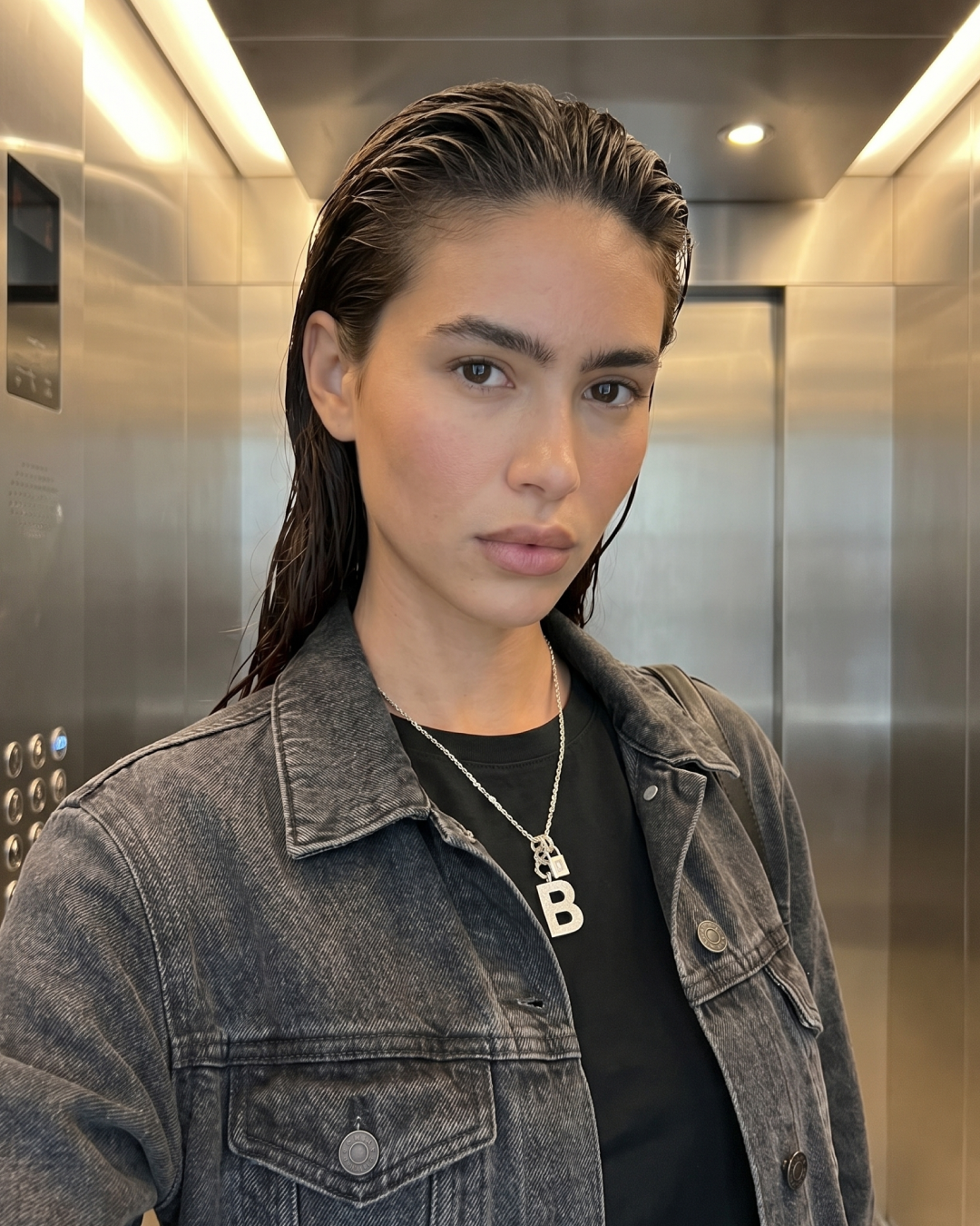 Nomen Pendant