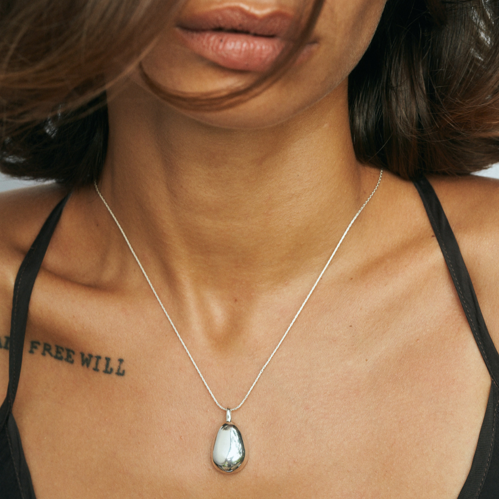 Venus de Milo, Silver by Carina Hardy - At Present Jewelry