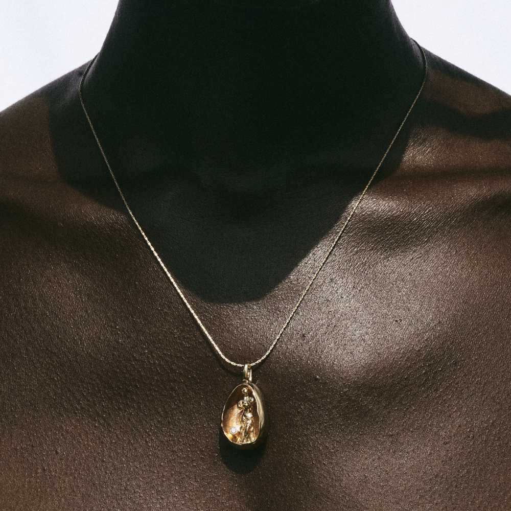 Venus de Milo, Gold by Carina Hardy - At Present Jewelry