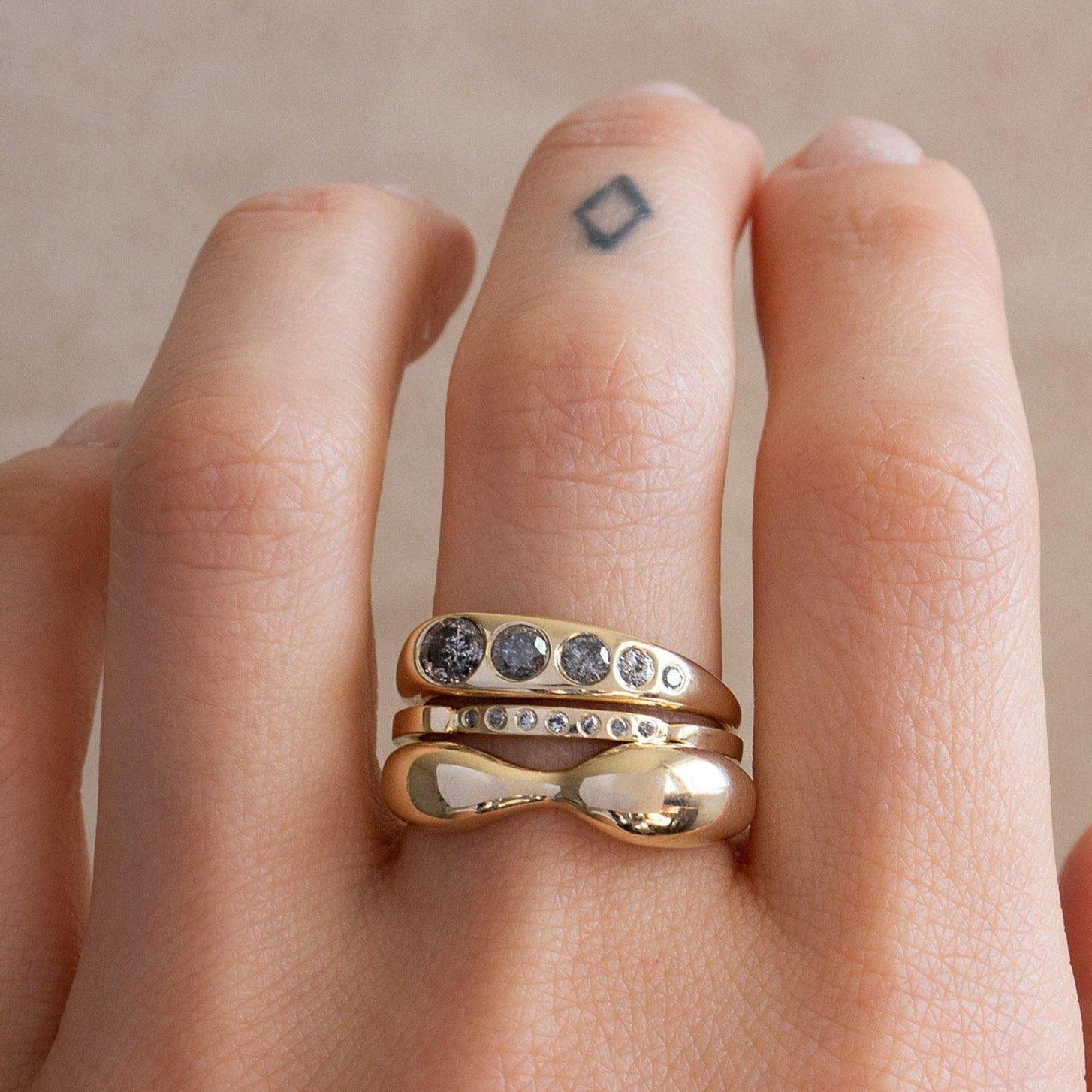 M . Hisae Figure Ring | Gold 3