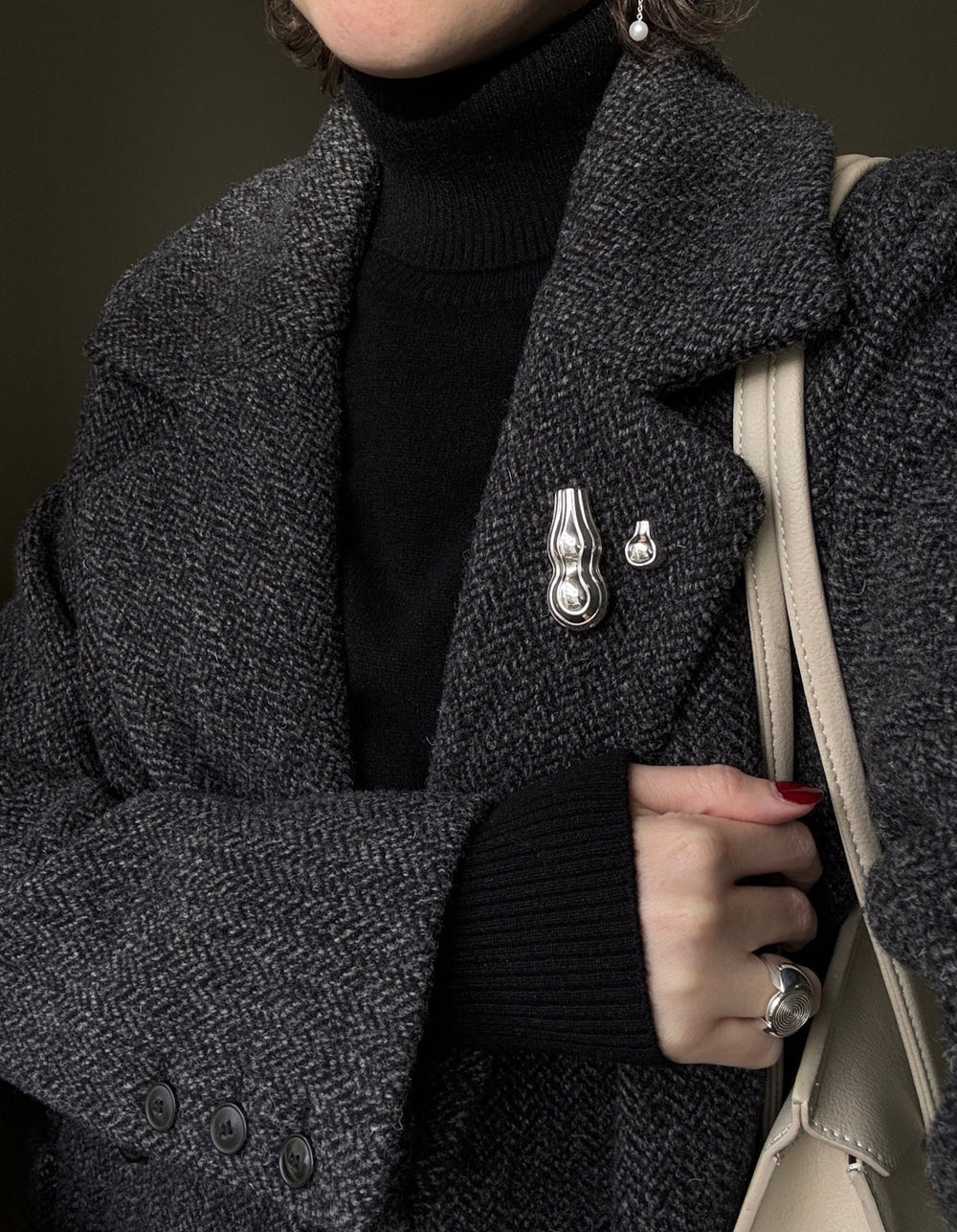 Vase Brooch
