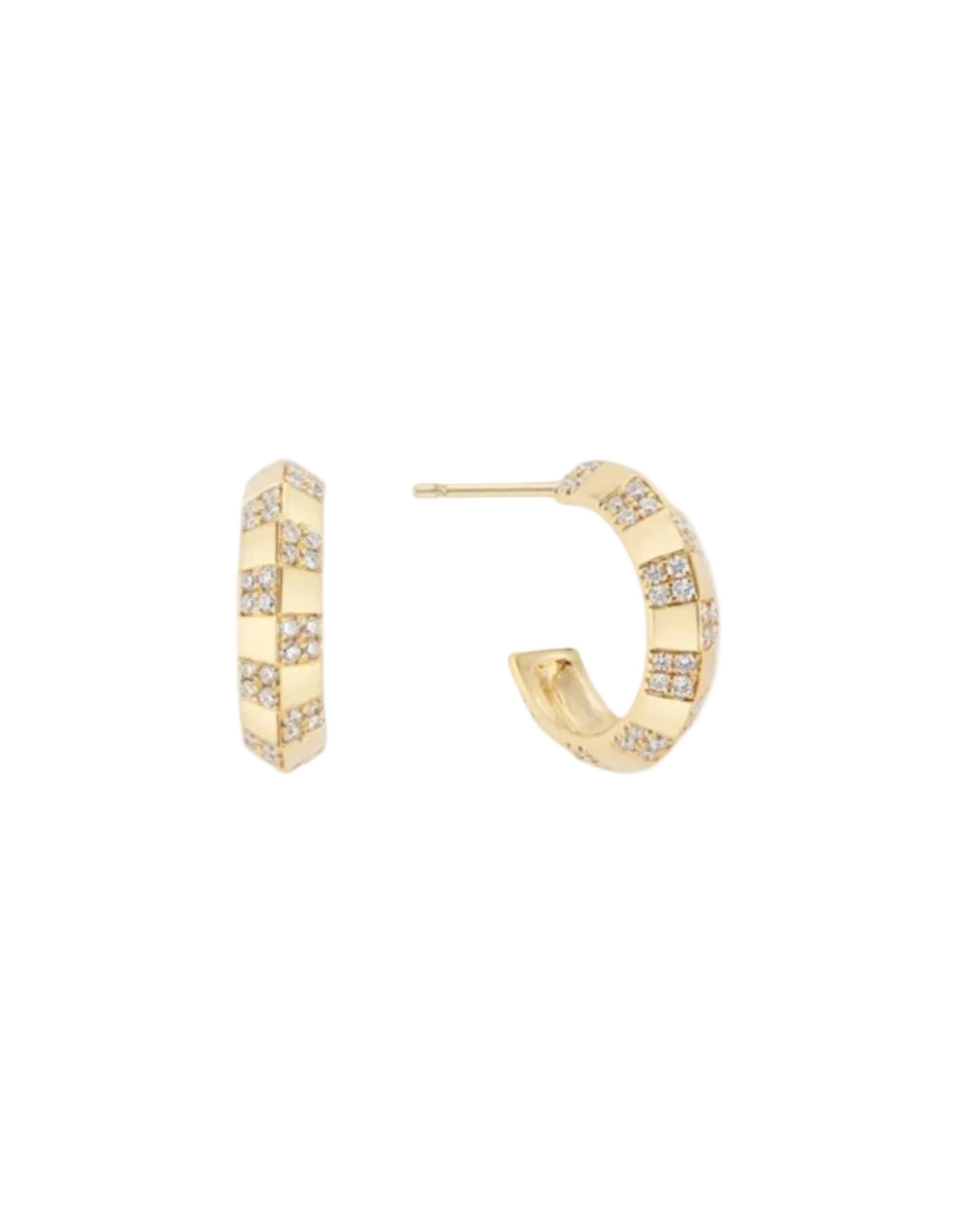Pinstripe Strength Knife Edge Diamond Earring