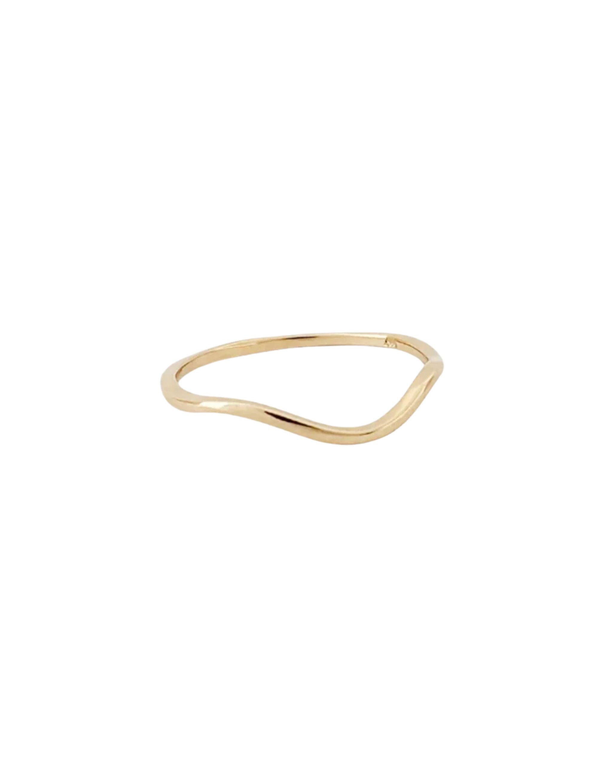 Nalu Plain Wave Band Ring