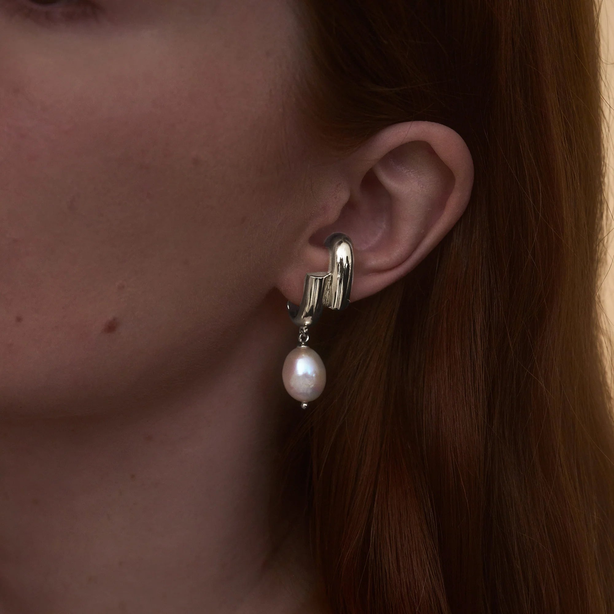 Pearl Shift Earrings