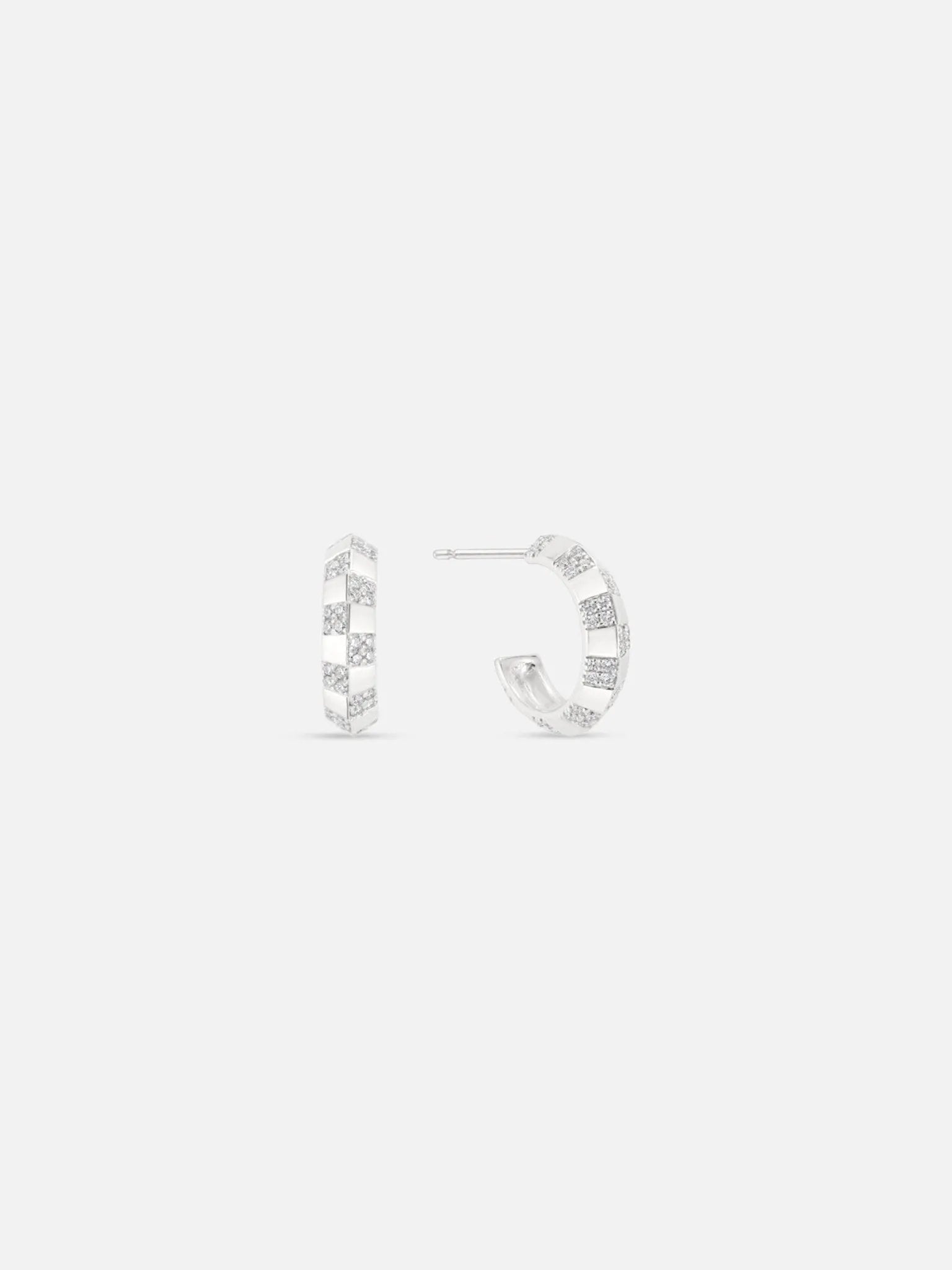 Pinstripe Strength Knife Edge Diamond Earring - At Present