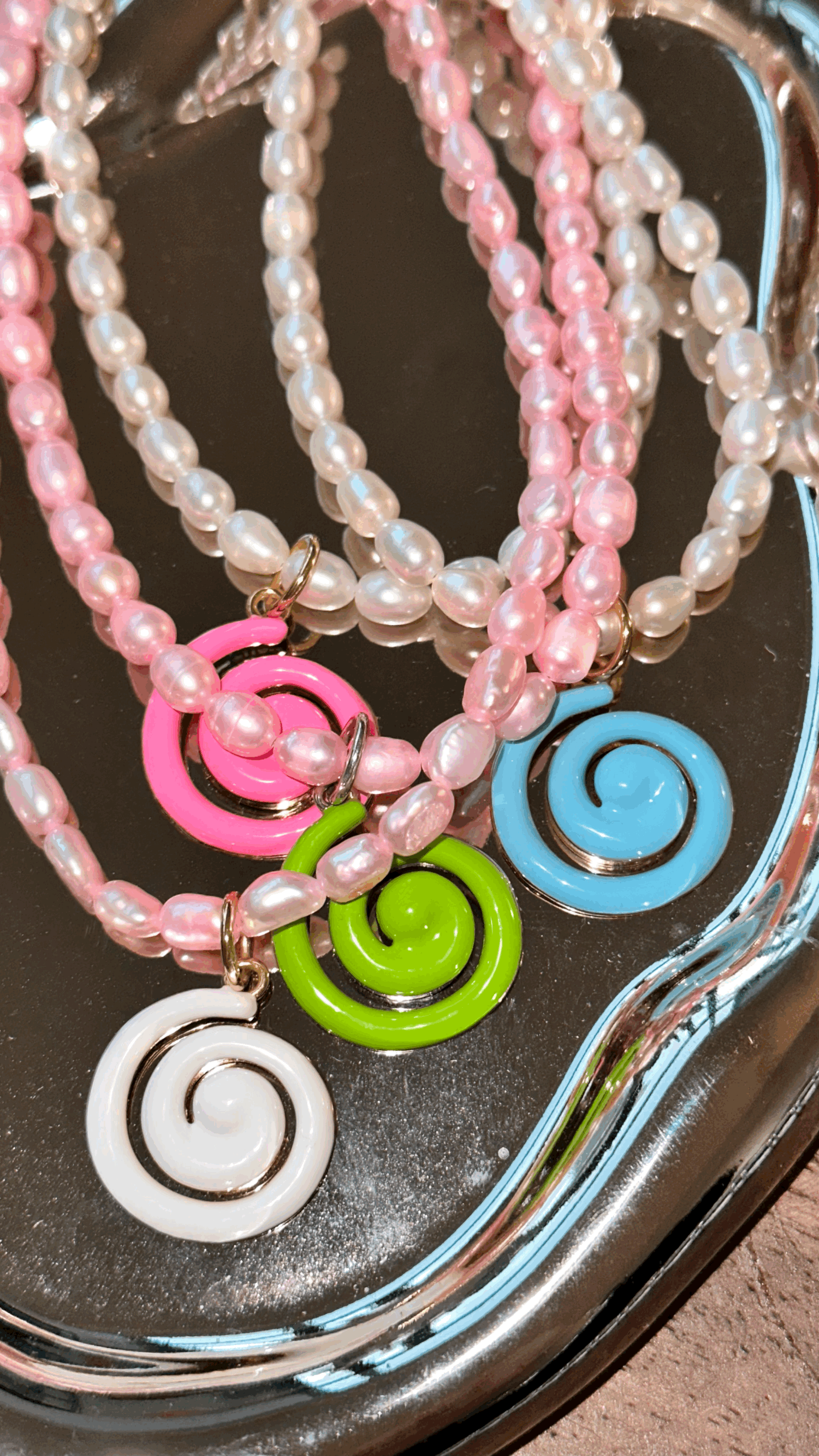 Super Swirl Pearl Necklace, Matcha