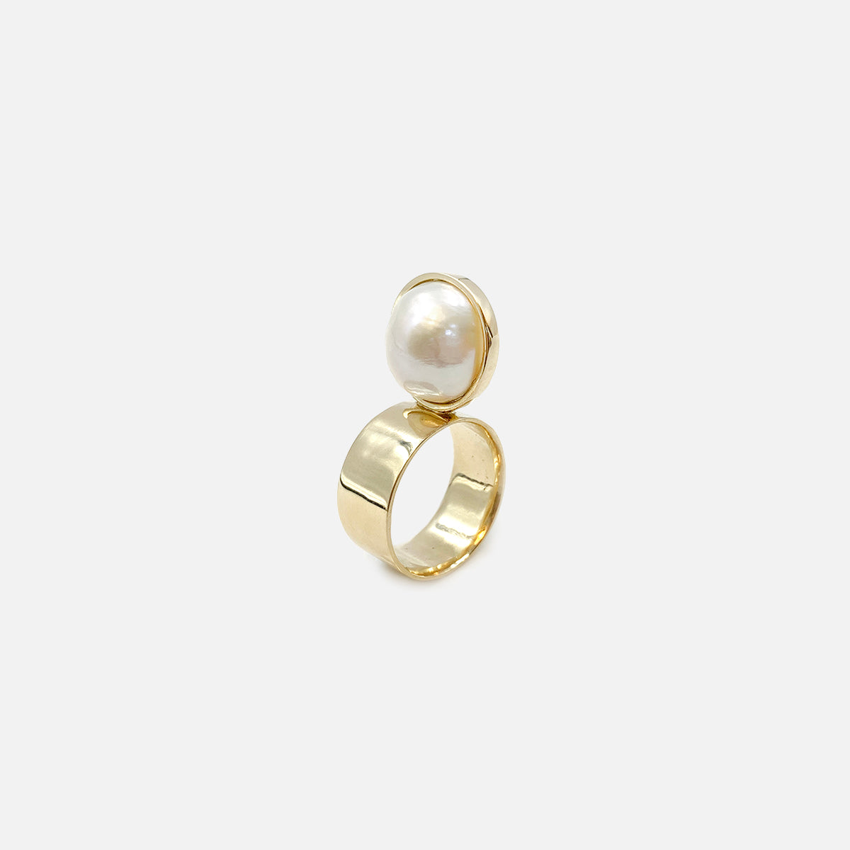 Perched Setting Ring With Pearl