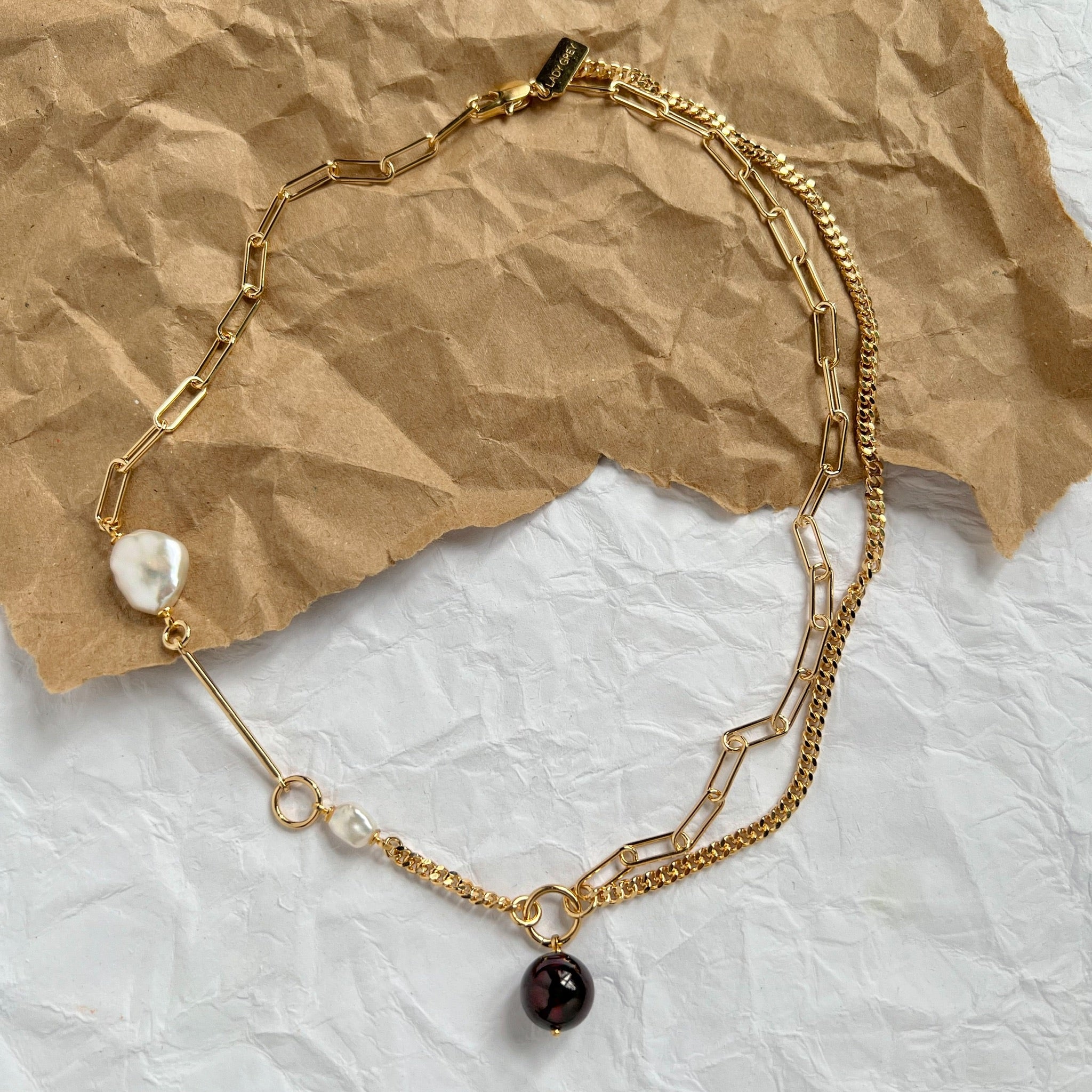 Montage Necklace in Gold
