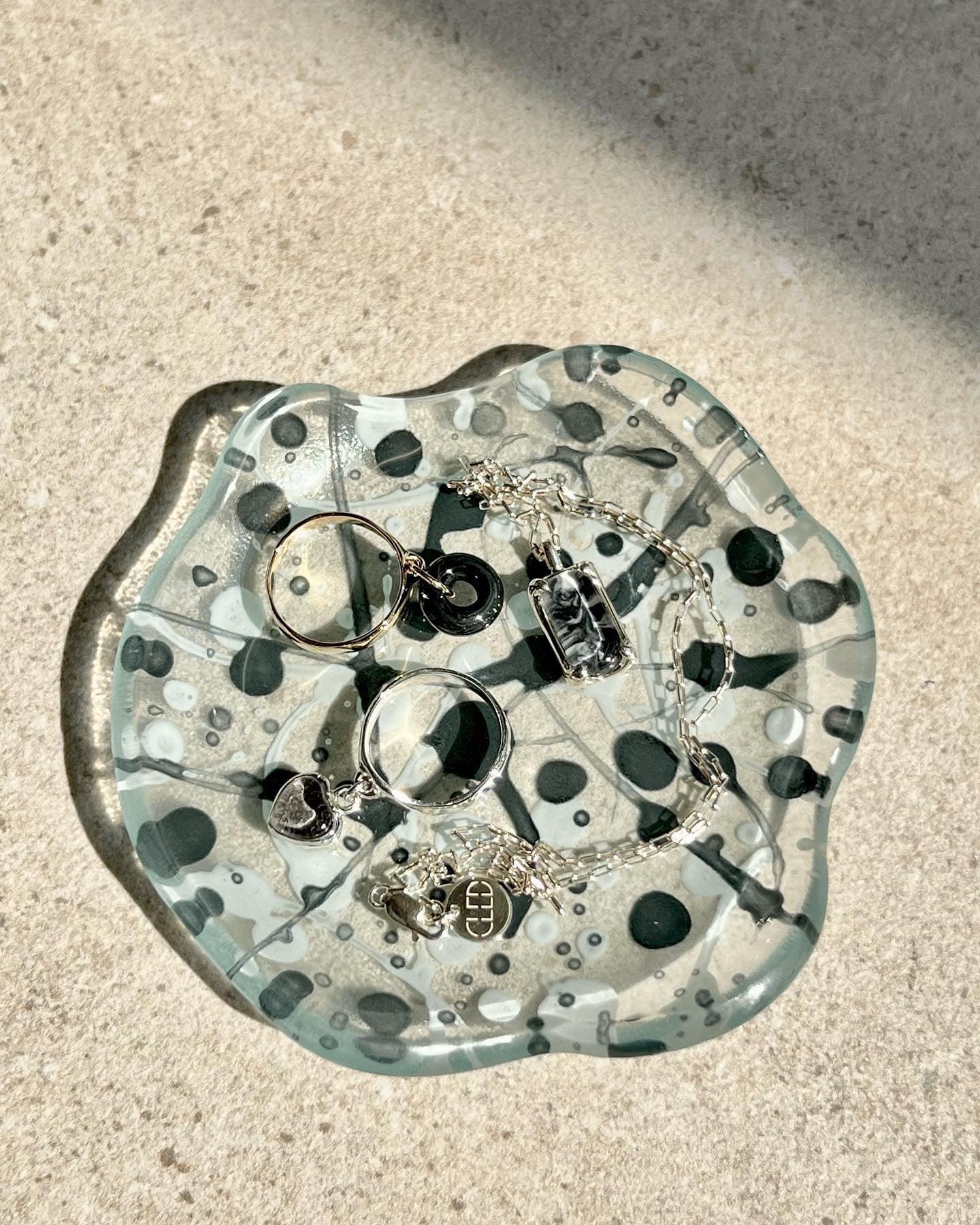 Splatter Glass Tray, Zebra - CLED - At Present