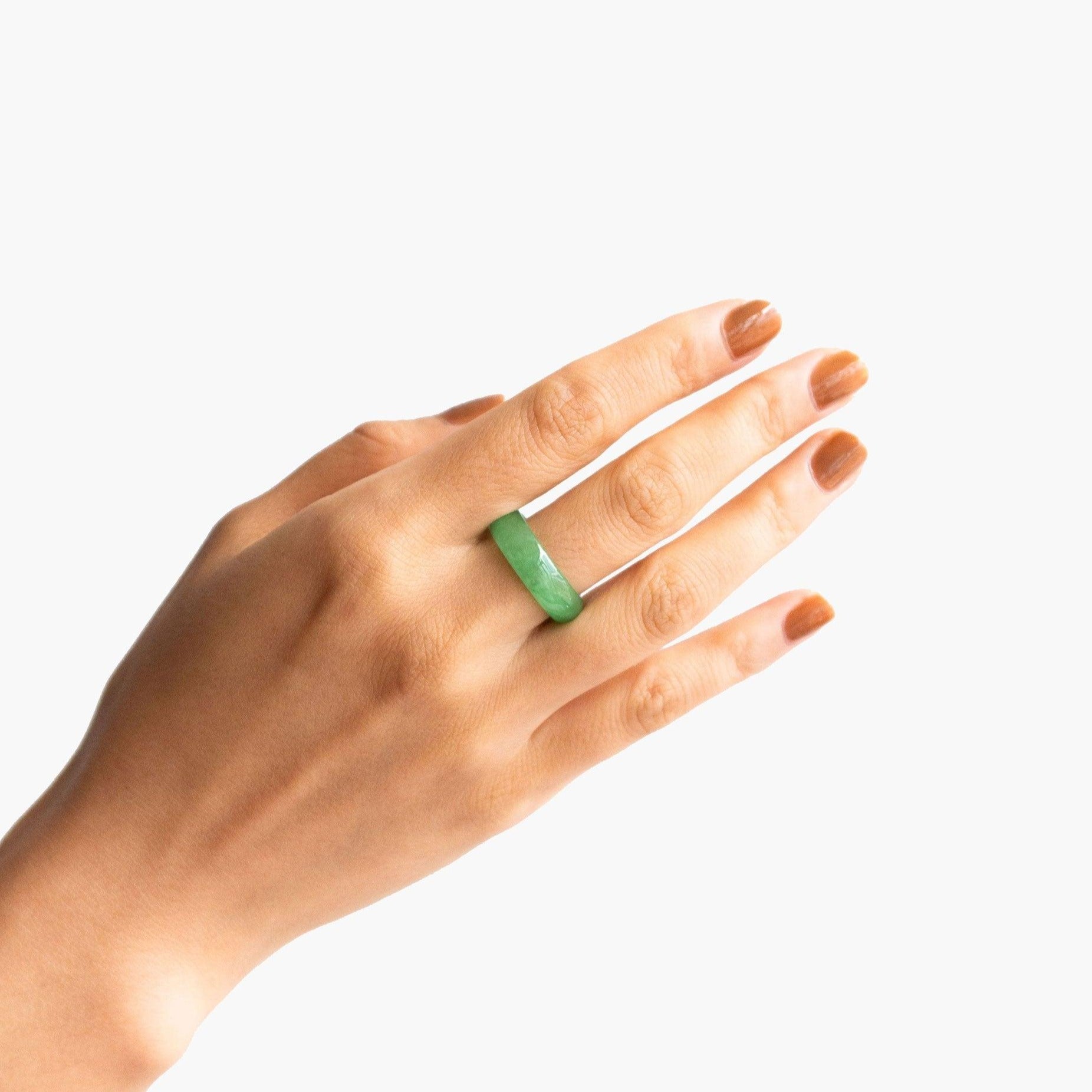 zZ — Imperial green jade ring - seree - At Present